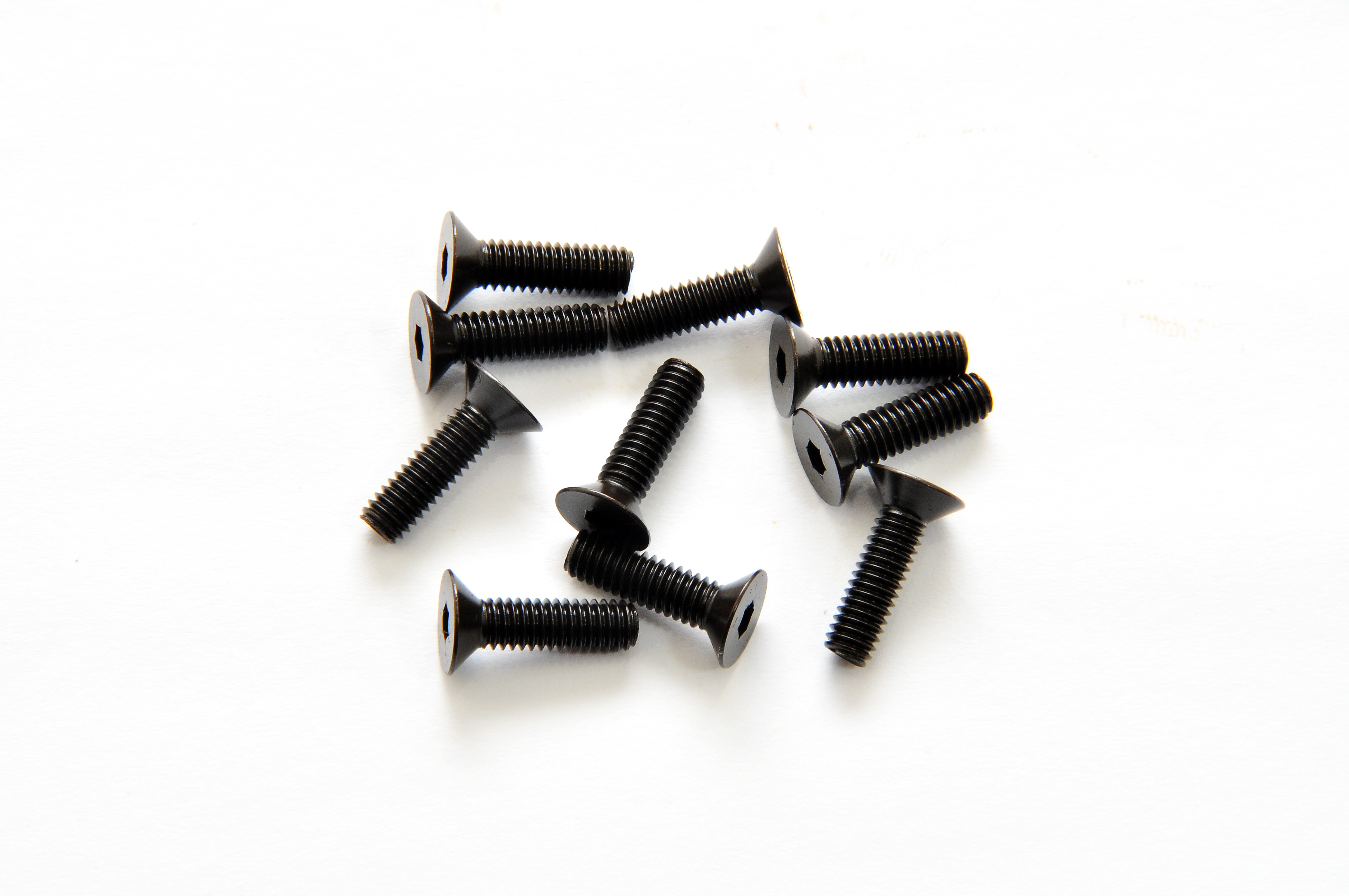 Hobao 31414 Vis Fraisées M4x14mm Hex 10PCS