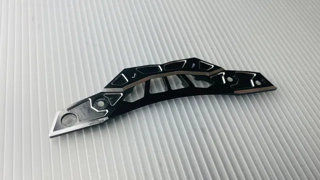 3RACING Sakura SAK-D5654 pare-choc inférieur alu D5
