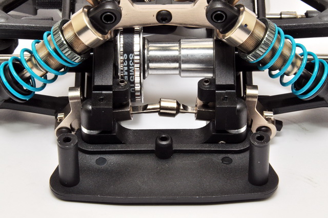 Hobao 22160 barre anti-roulis avant alu CNC 2 pcs
