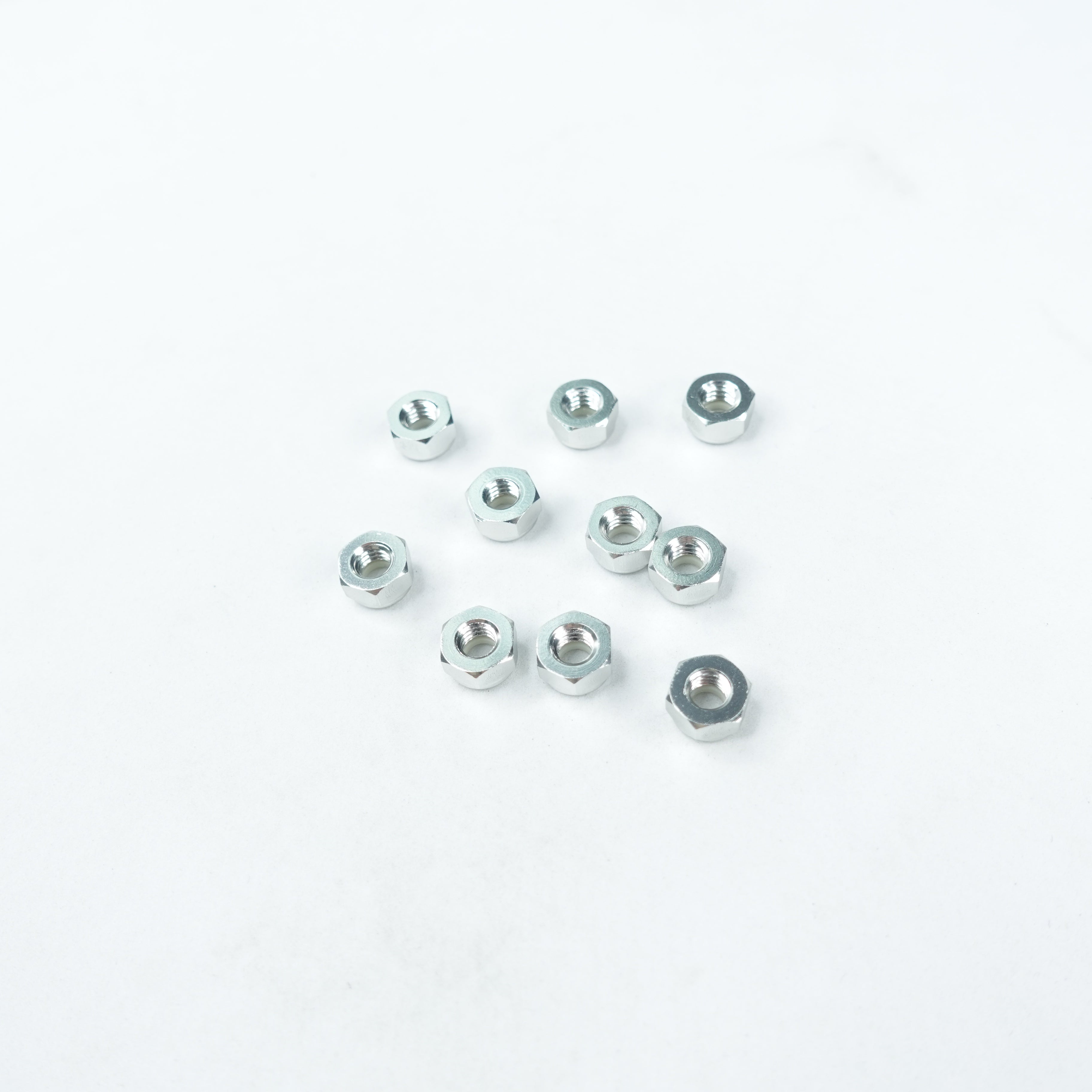 3Racing Parts 3RAC-N40 écrous alu 4mm rouges 10 pcs