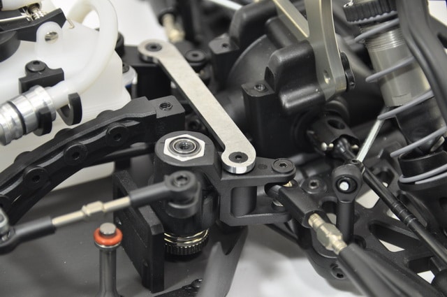 Hobao Hyper VS2 HB-VS2 buggy nitro 1/8 ARR jaune