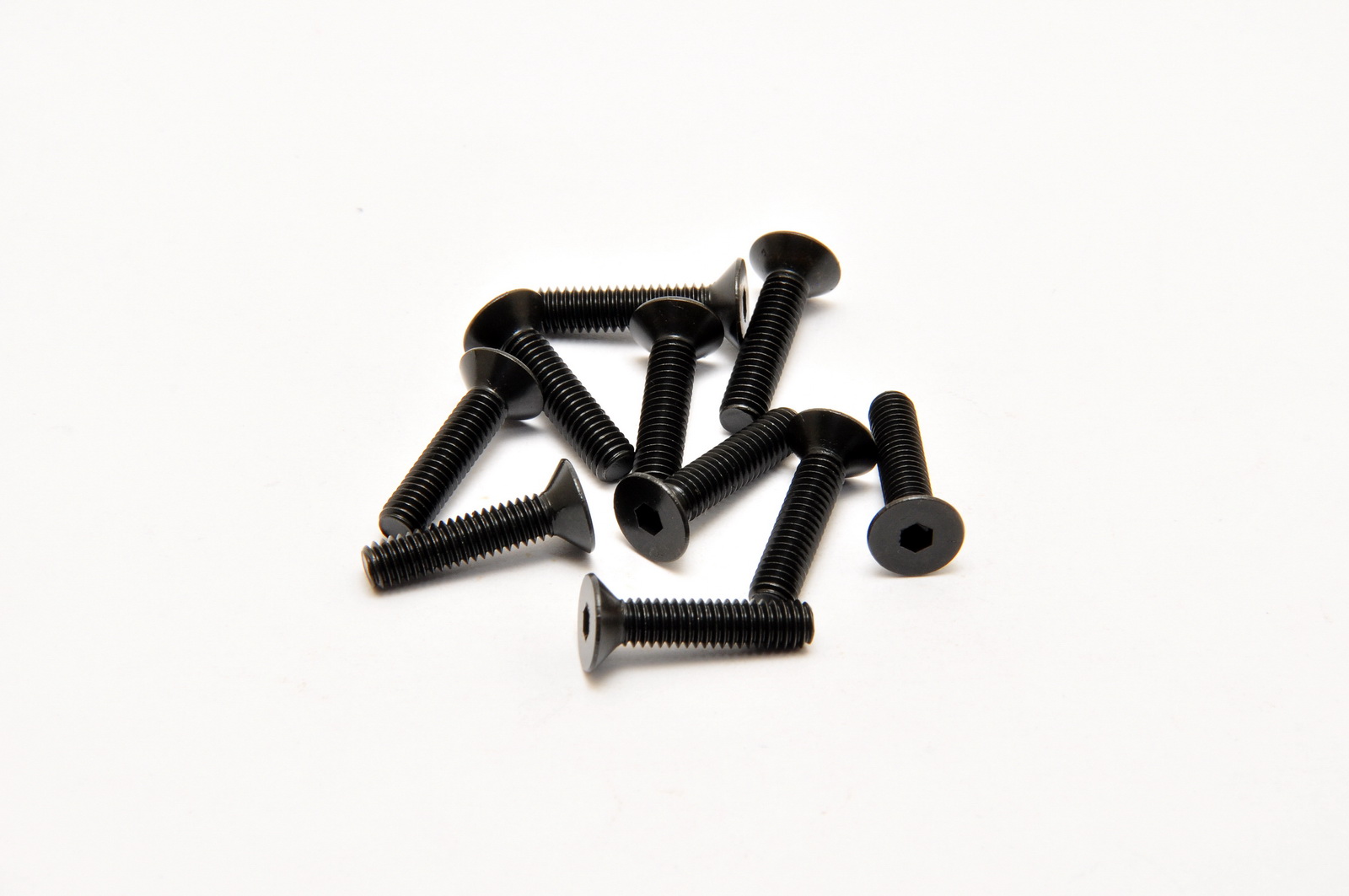Hobao 31418 vis M4x18 tête hex lot 10 pièces RC
