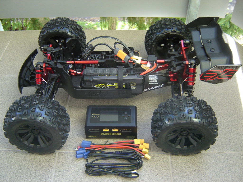Gens Ace Bashing Pro 6800mAh 6S 120C Batterie Lipo EC5