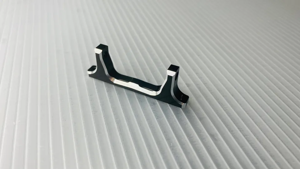 3Racing Sakura SAK-D5634 support arrière alu D5 MR