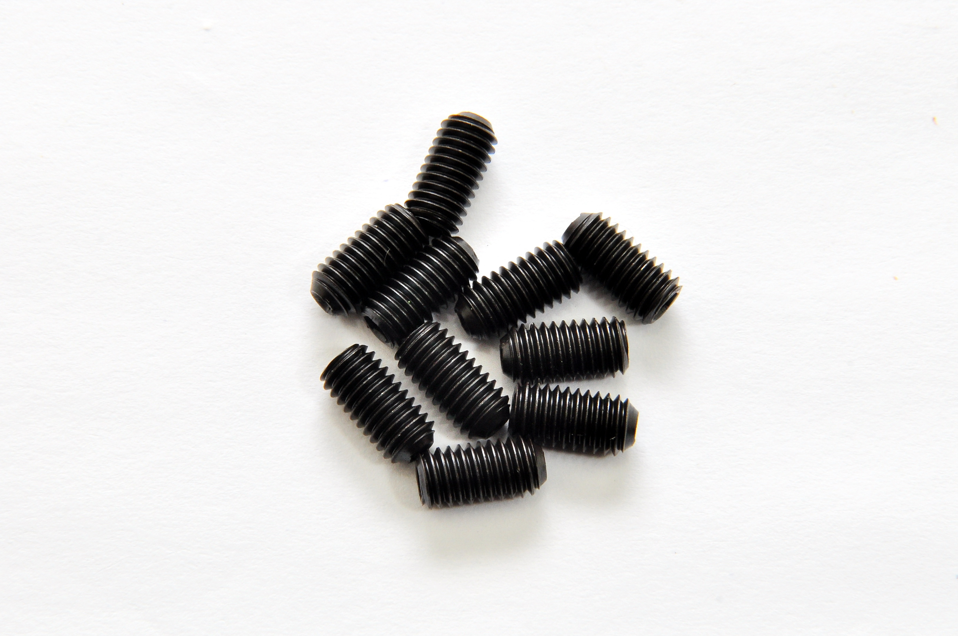 Hobao 38510 vis sans tête M5x10mm lot 10