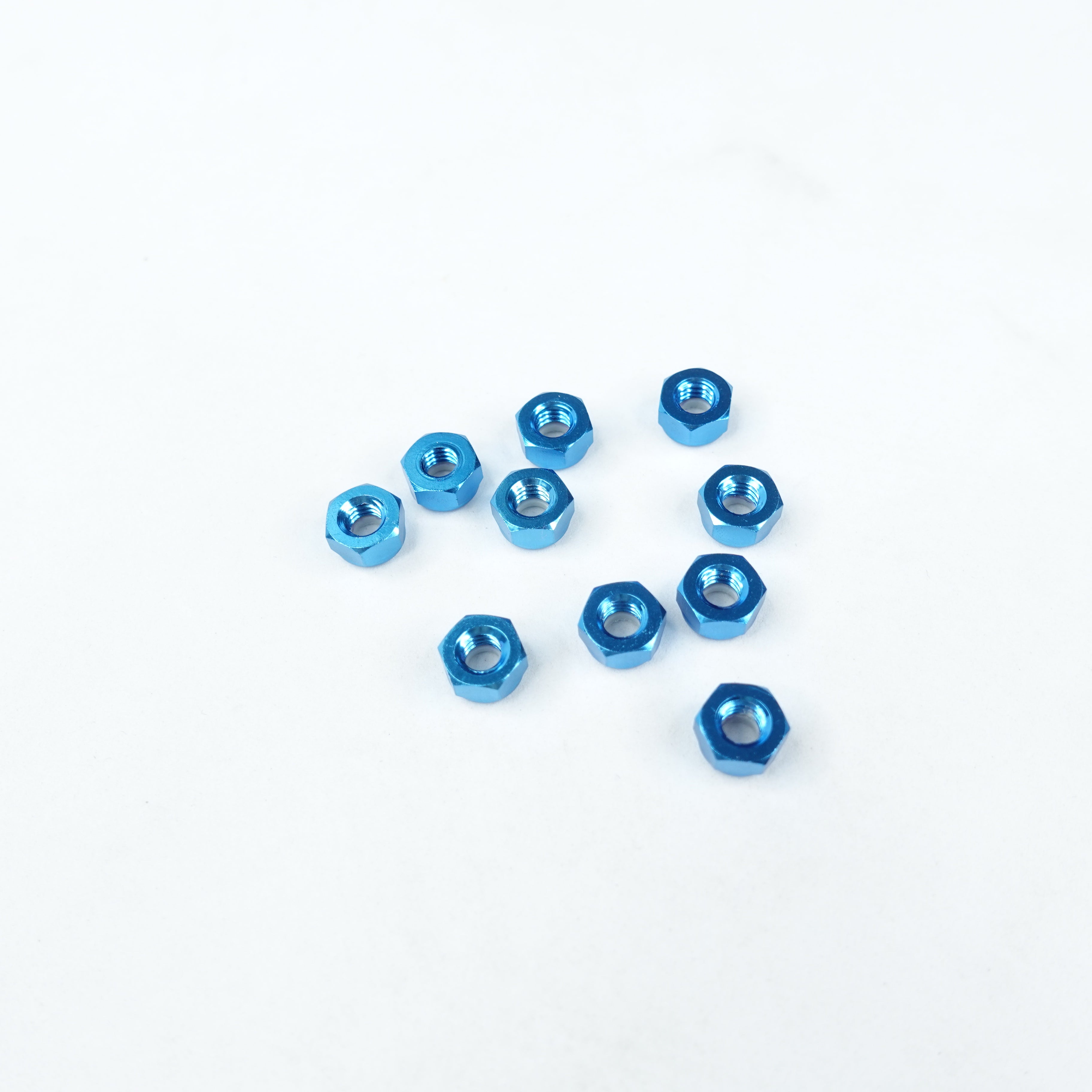3Racing Parts 3RAC-N40 écrous alu 4mm rouges 10 pcs