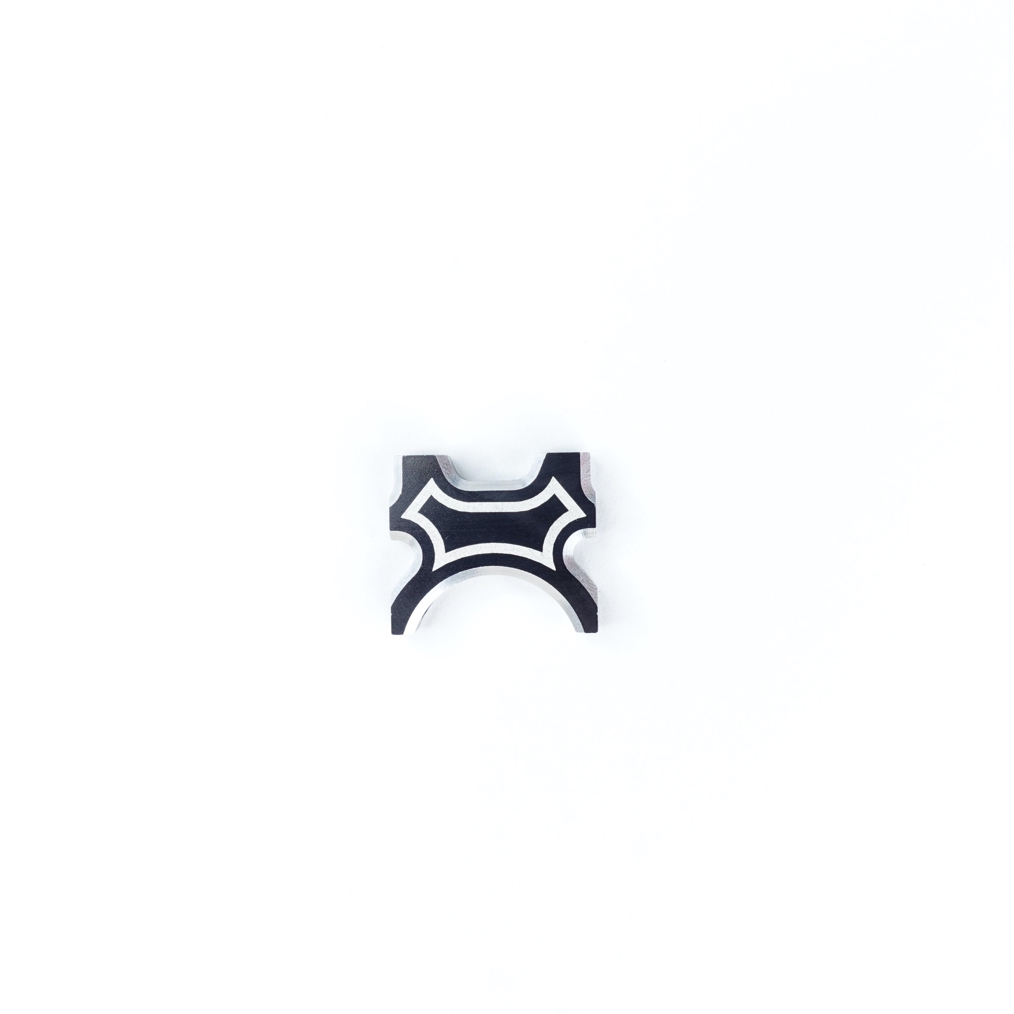 3RACING Sakura platine supérieure alu D4 noir rose