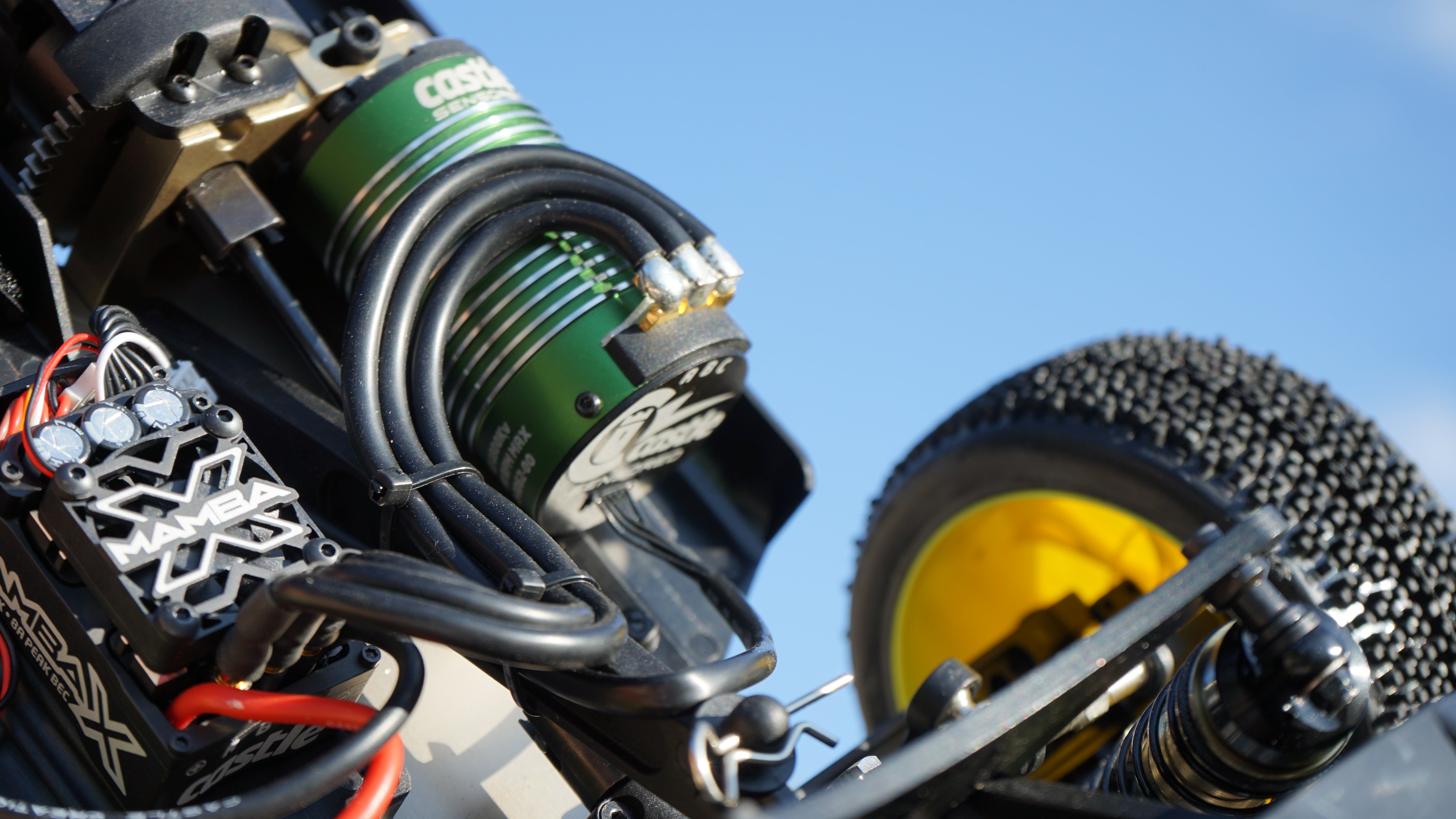 Castle Creation Mamba X 1512-1800KV combo brushless 1/8