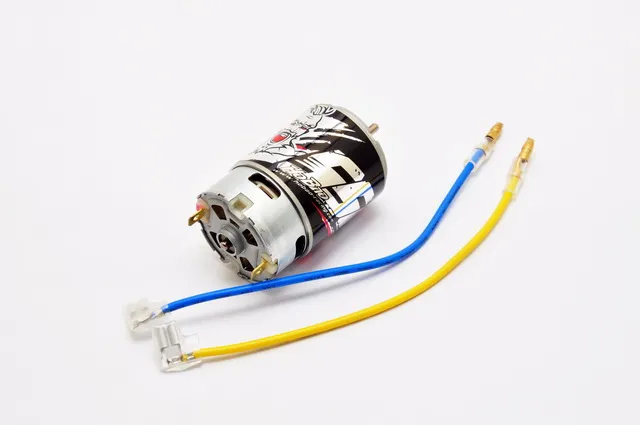 Hobao 11352 moteur brushed 550 27T étanche DC1