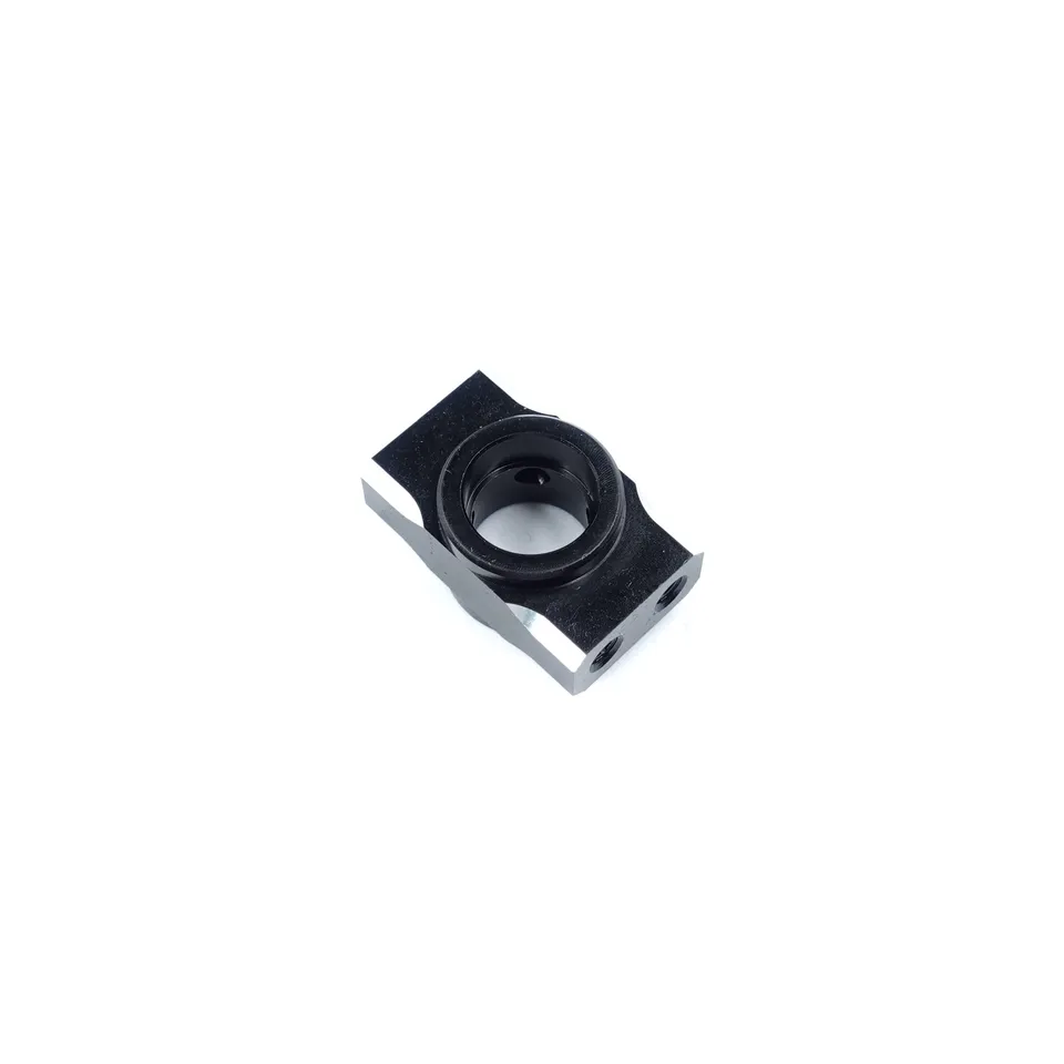 3Racing Sakura SAK-D5604 support axe arrière alu D5