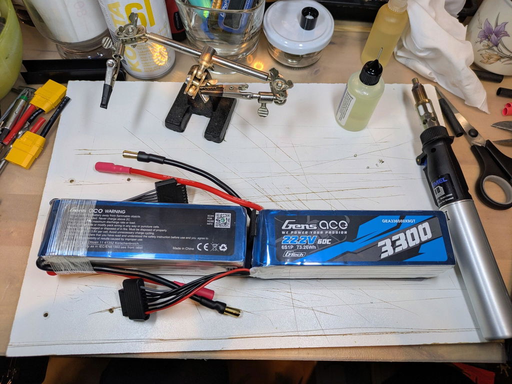 Gens Ace Air Classic 3300mAh 6S 60C batterie LiPo XT90