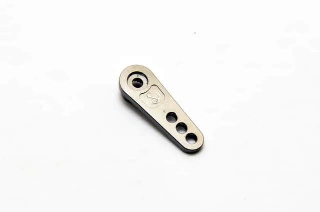 Hobao 88234 palonnier servo Sanwa 23T