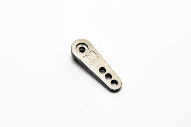 Hobao 88234 palonnier servo Sanwa 23T