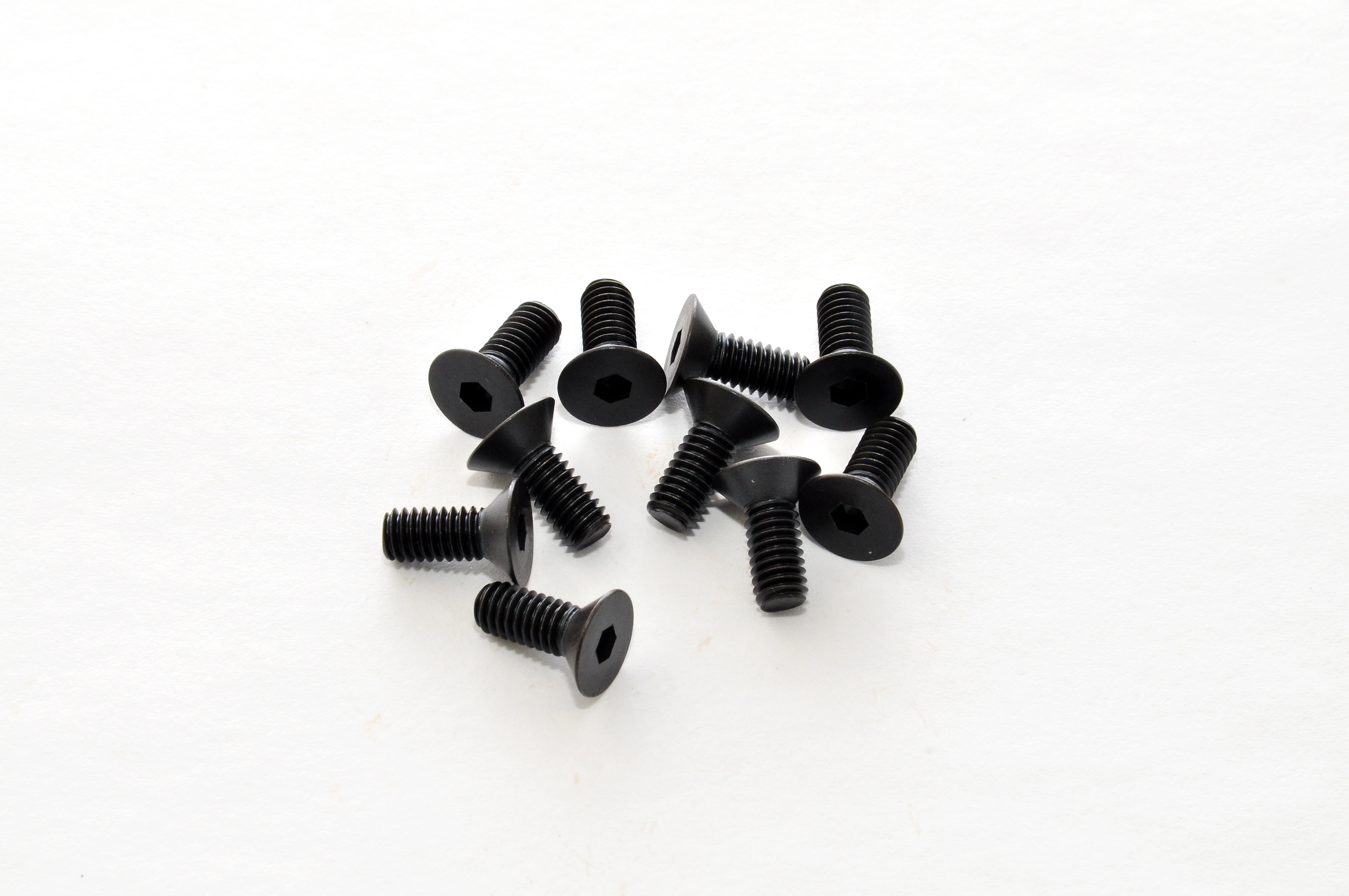 Hobao 31410 vis fraisée M4x10 10pcs pièce RC