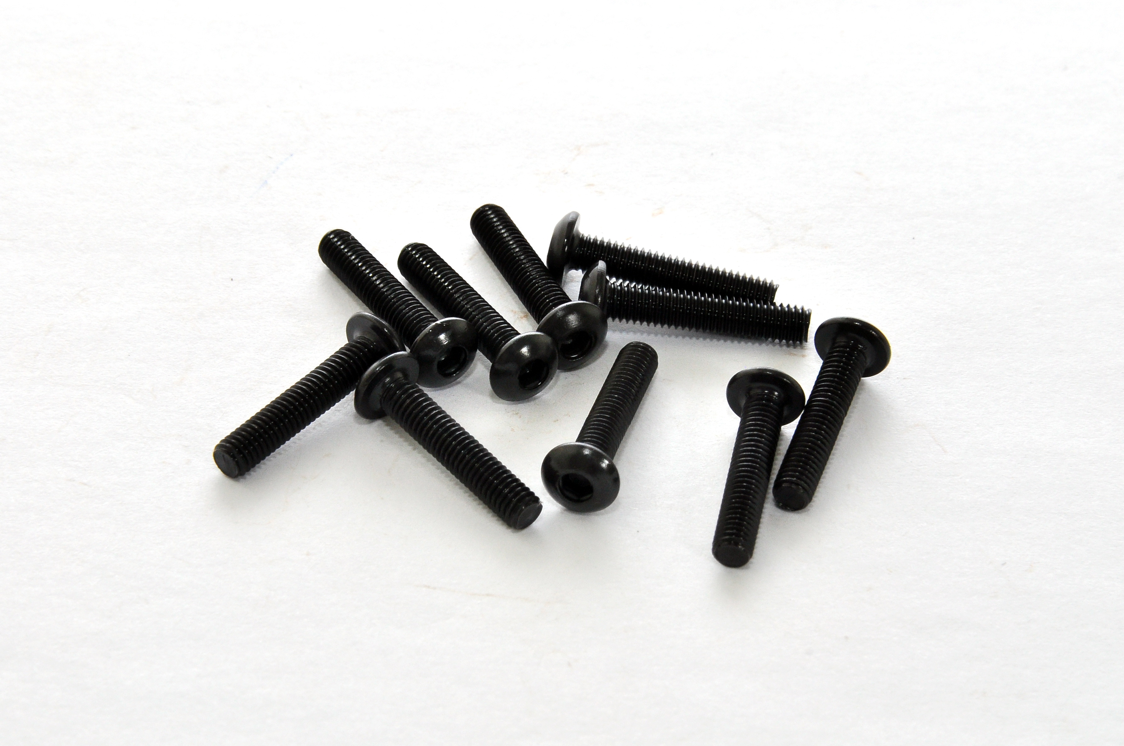 Hobao 33315 vis M3x15 tête ronde hex lot de 10